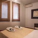 Akrata's Elegant Luxury Akráta