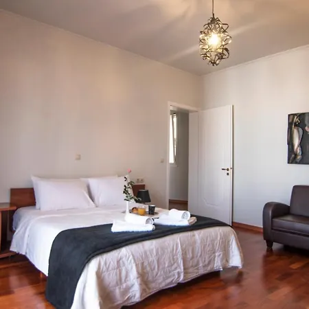 Akrata's Elegant Luxury Akráta