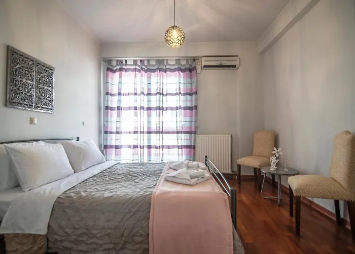 Akrata's Elegant Luxury Apartamento Akrata